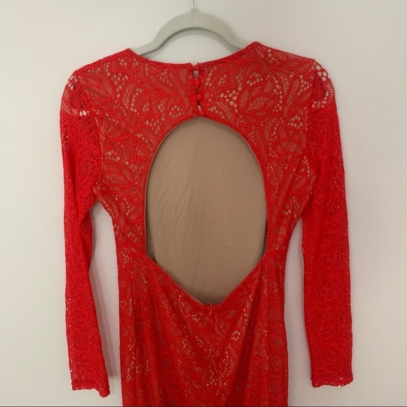 Bardot Rini Lace Long Sleeve Open Back BodyCon Fire Engine Red Dress Size 8 - Picture 6 of 9